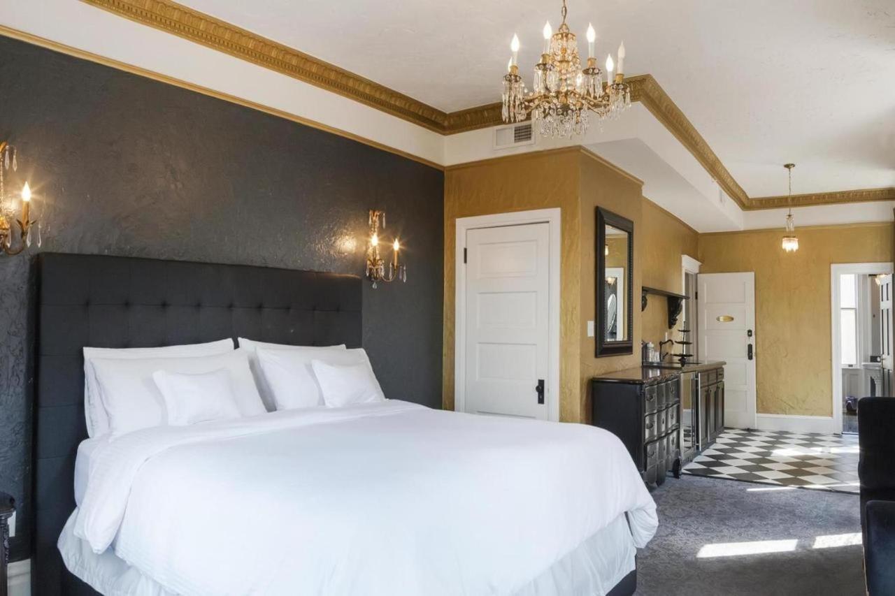 Patterson Inn Денвер Экстерьер фото
